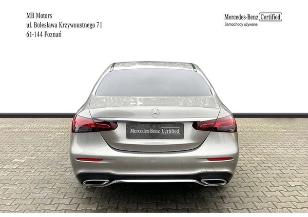 Mercedes-Benz Klasa E cena 207900 przebieg: 58500, rok produkcji 2020 z Darłowo małe 407